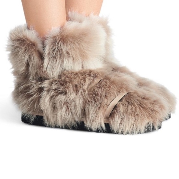 Stuart Weitzman Shearling - Picture 15 of 17
